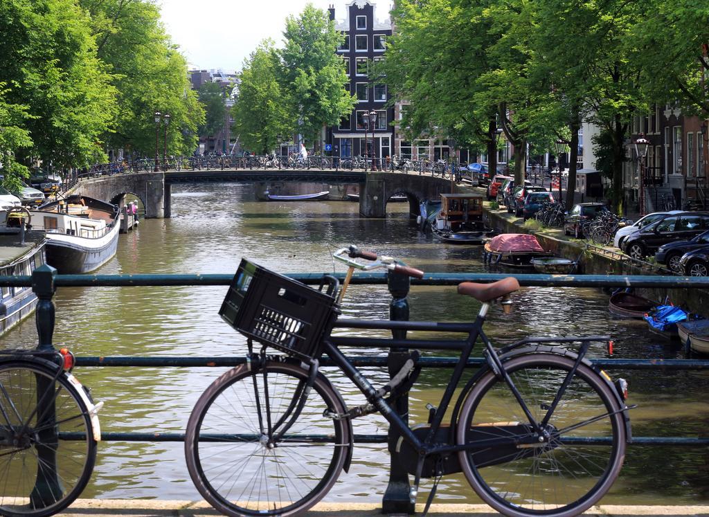 The Pavilions Amsterdam, The Toren Екстериор снимка
